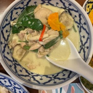 แกงเขียวหวาน Green Curry (VEG. AVAIL)